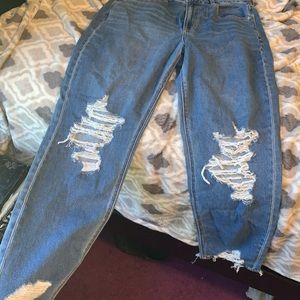 American Eagle Mom Jeans